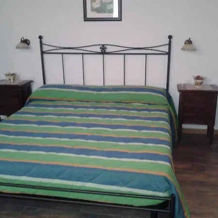 Agriturismo La Valle Agroturismo *